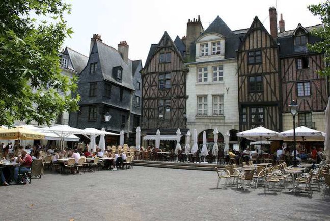 Enjoy the ancient town of Chinon