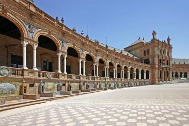 Beautiful detail of the Plaza de España