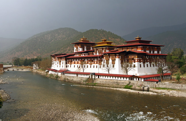 Mountain Kingdoms Nepal-Bhutan