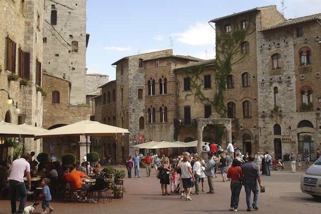 The bustling streets of San Gimignano