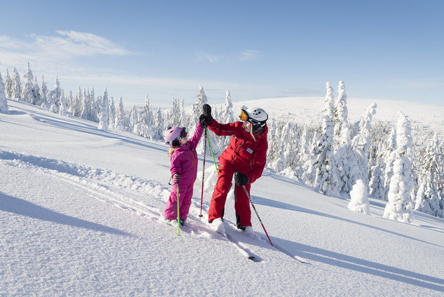 Exclusive skiScandinavia ski schools