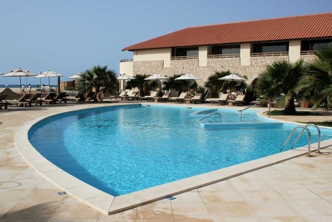 Pool Area and Executive Rooms
