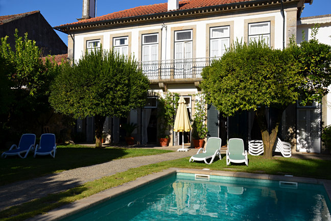 Casa do Pinheiro swimming pool