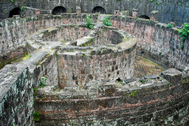 Ruined-Spanish-Fort-at-Intramuros-Manila