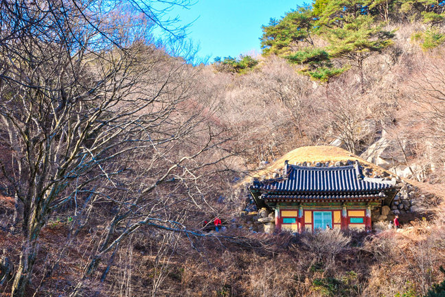 Seokguram-Grotto,-Gyeongju,-Korea