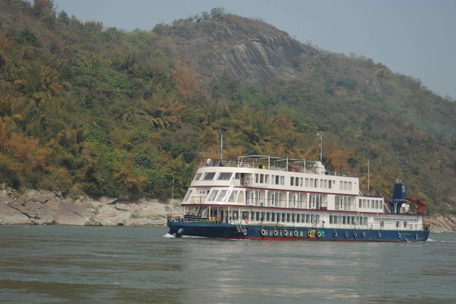 Assam and Brahmaputra Cruise 