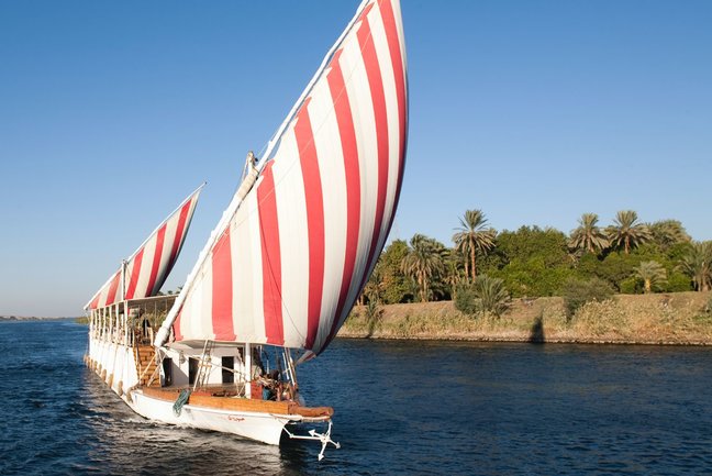 Dahabeya Nile Cruise sailing