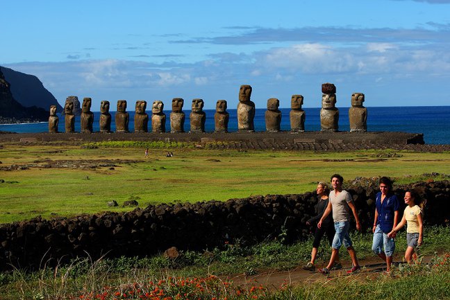 Tour of Chile & Easter Island | Llama Travel | AITO