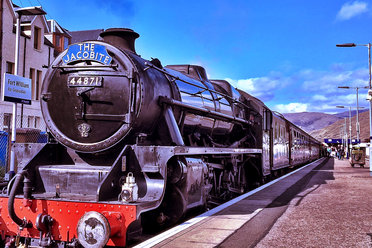 Jacobite Express steam train